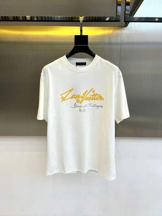 Picture of Louis Vuitton T Shirts Short _SKULVXS-Lsxitx486748